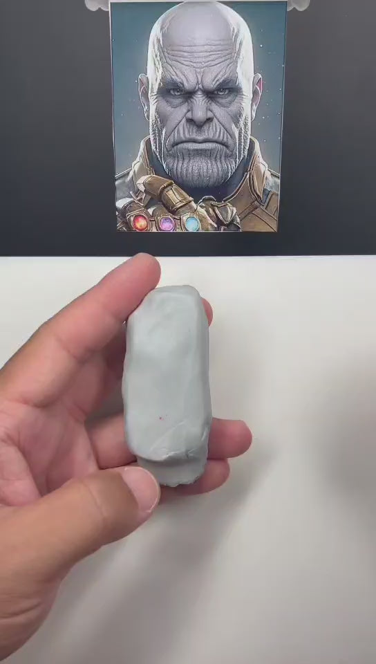 Video laden: custom bobblehead head sculpting